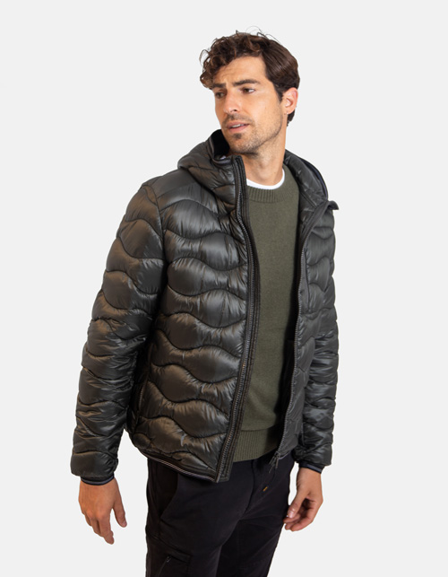 Ultra- light weight quilted jacket